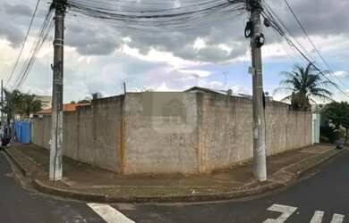 Imagem: O terreno possui 409m² de Área e está localizado em Granada