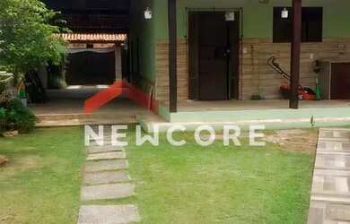 Imagem: A casa possui 2 Dormitórios, 3 Banheiros, 3 Vagas na garagem