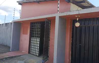 Imagem: O apartamento possui 2 Dormitórios, 1 Banheiro e Varanda e