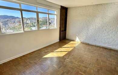 Imagem 3: Linda cobertura a venda Poços de Caldas MG, duplex, 2 vagas, localização...