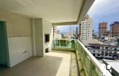 Imagem 5: Descubra Seu Novo Lar na Meia Praia Apartamento 3 Suítes em Itapema/SC