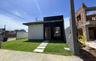 Imagem: A casa em condomínio possui 2 Dormitórios, 2 Banheiros, 2