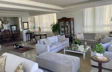 Imagem: O apartamento possui 5 Dormitórios, 3 Banheiros, 3 Vagas na