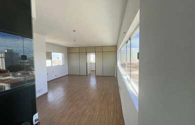 Imagem: O depósito possui 1 Vaga na garagem, 40m² de Área e está