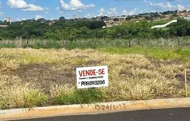 Imagem: O terreno possui 200m² de Área e está localizado em Jardim