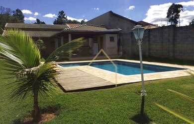 Imagem: A chácara possui 203m² de Área e está localizado em Jardim