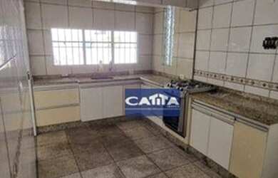 Imagem: A casa possui 2 Dormitórios, 2 Banheiros, 2 Vagas na garagem