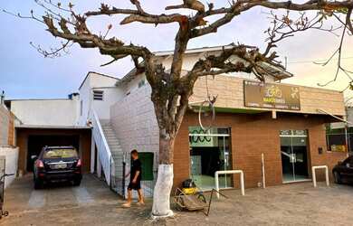 Imagem 1: Casa para venda com 300 metros quadrados com 500metros quadrados