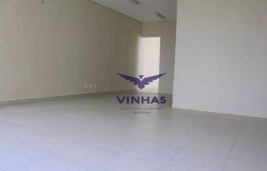 Imagem: O depósito possui 2 Vagas na garagem, 60m² de Área e está