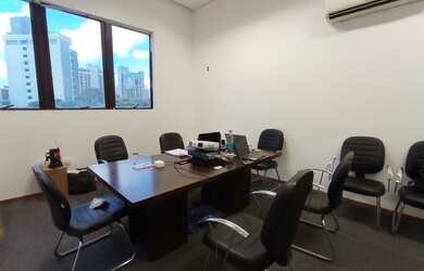 Imagem: O depósito possui 1.255m² de Área, Imóvel novo e está