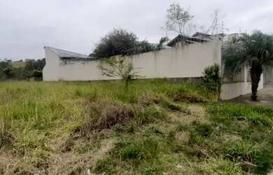 Imagem: O terreno possui 300m² de Área e Imóvel novo e está localizado