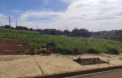 Imagem: O terreno possui 300m² de Área e está localizado em Periolo