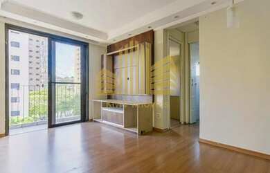 Imagem: O apartamento possui 2 Dormitórios, 1 Banheiro, 1 Vaga na garagem