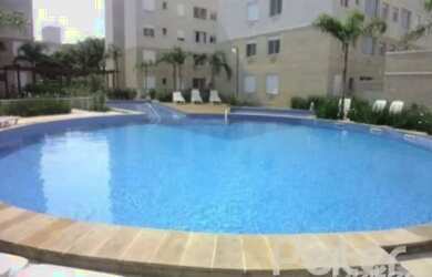 Imagem: O apartamento possui 2 Dormitórios, 1 Banheiro, 1 Vaga na garagem