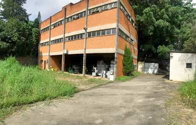 Imagem: O depósito possui 600m² de Área e está localizado em Centro