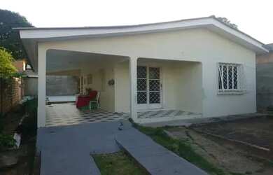 Imagem: A casa possui 2 Dormitórios, 1 Banheiro e 90m² de Área e