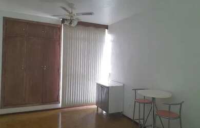 Imagem: O apartamento possui 1 Dormitório, 1 Banheiro, 40m² de Área