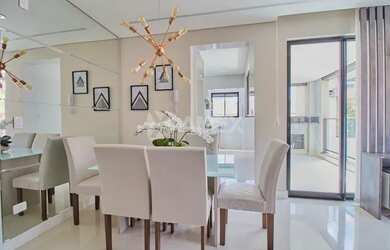 Imagem: O apartamento possui 3 Dormitórios, 2 Banheiros, 2 Vagas na