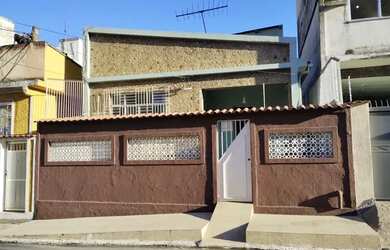 Imagem: A casa possui 3 Dormitórios, 3 Banheiros, 10m² de Área e