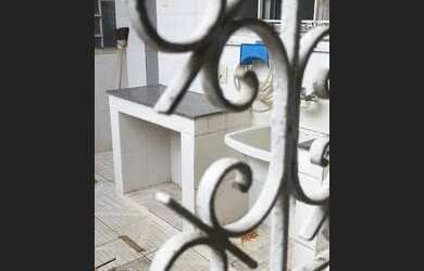 Imagem: O apartamento possui 2 Dormitórios, 2 Banheiros e 75m² de