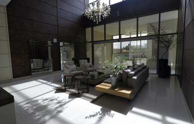 Imagem: O apartamento possui 3 Dormitórios, 4 Banheiros, 3 Vagas na