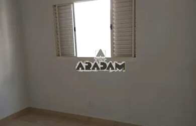 Imagem: A casa possui 2 Dormitórios, 1 Banheiro, 1 Vaga na garagem