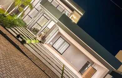 Imagem: A casa em condomínio possui 3 Dormitórios, 5 Banheiros, 3