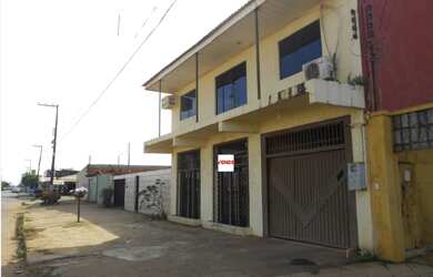 Imagem: A casa possui 4 Dormitórios, 4 Banheiros, 3 Vagas na garagem