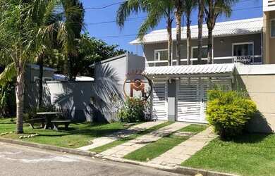 Imagem: O apartamento possui 4 Dormitórios, 3 Banheiros, 2 Vagas na
