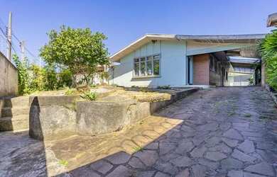 Imagem 2: CASA com 3 dormitórios à venda por R$ 649.000,00 no bairro Guabirotuba...