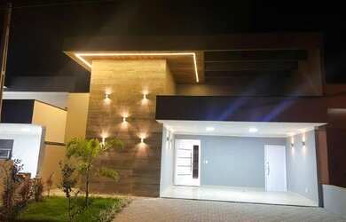 Imagem: A casa em condomínio possui 3 Dormitórios, 4 Banheiros, 2