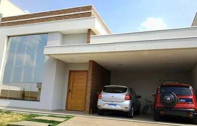 Imagem: A casa em condomínio possui 3 Dormitórios, 4 Banheiros, 4