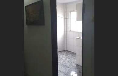 Imagem 4: Alugo Apt. 1/4 Barris 690,00