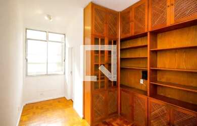 Imagem: O apartamento possui 1 Dormitório, 1 Banheiro, 36m² de Área