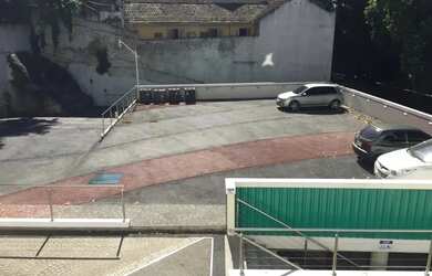 Imagem: O depósito possui 5 Vagas na garagem, 1.200m² de Área, Imóvel