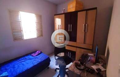 Imagem 11: Casa em Montes Claros, no bairro Maracanã, à venda