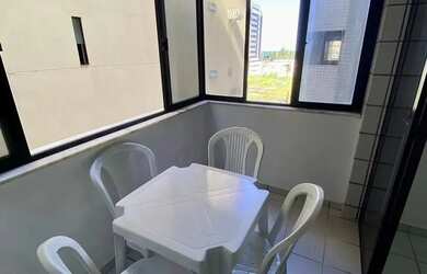 Imagem 4: ATIÚCA vendo APARTAMENTO ENORME à 2 QUADRAS da PRAIA, e ao LADO do CORREDOR...