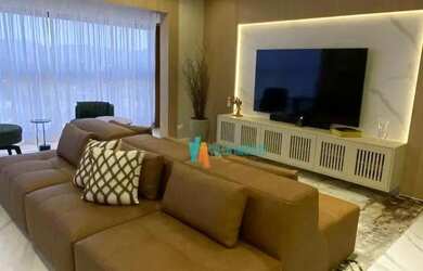 Imagem: O apartamento possui 3 Dormitórios, 1 Banheiro, 2 Vagas na