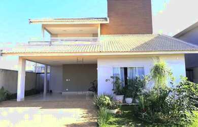 Imagem: A casa em condomínio possui 5 Dormitórios, 4 Banheiros, 5