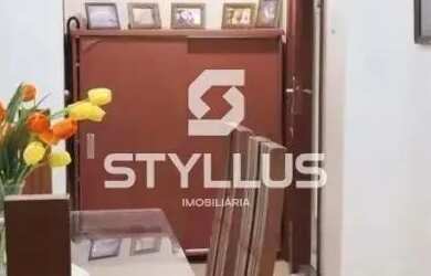 Imagem: A casa possui 4 Dormitórios, 3 Banheiros, 1 Vaga na garagem