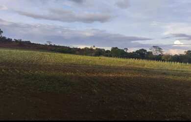 Imagem: A chácara está localizado em Loteamento Guanabara, Anápolis