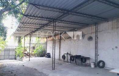 Imagem: O depósito possui 700m² de Área e está localizado em Tomás