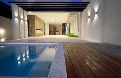 Imagem: A casa em condomínio possui 3 Dormitórios, 4 Vagas na garagem