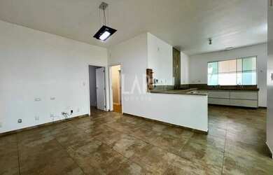 Imagem 4: Casa à venda, 3 quartos, 1 suíte, 4 vagas, Fonte Grande - Contagem/MG