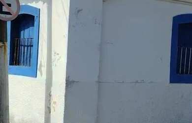 Imagem: A casa possui 2 Dormitórios, 2 Banheiros e 192m² de Área