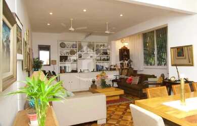 Imagem: O apartamento possui 3 Dormitórios, 4 Banheiros, 1 Vaga na