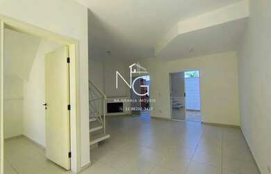 Imagem: A casa em condomínio possui 3 Dormitórios, 3 Banheiros, 2