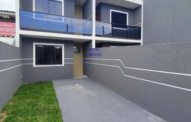 Imagem: A casa possui 2 Dormitórios, 2 Banheiros, 2 Vagas na garagem