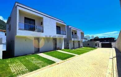 Imagem: A casa em condomínio à venda possui 3 Dormitórios, 4 Banheiros