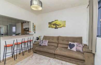 Imagem: A casa possui 4 Dormitórios, 4 Banheiros, 1 Vaga na garagem